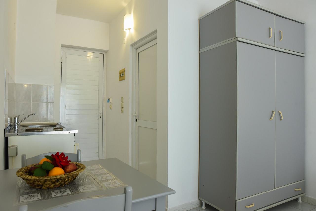 Lagonas Beach Hotel Apartments Faliraki Bagian luar foto