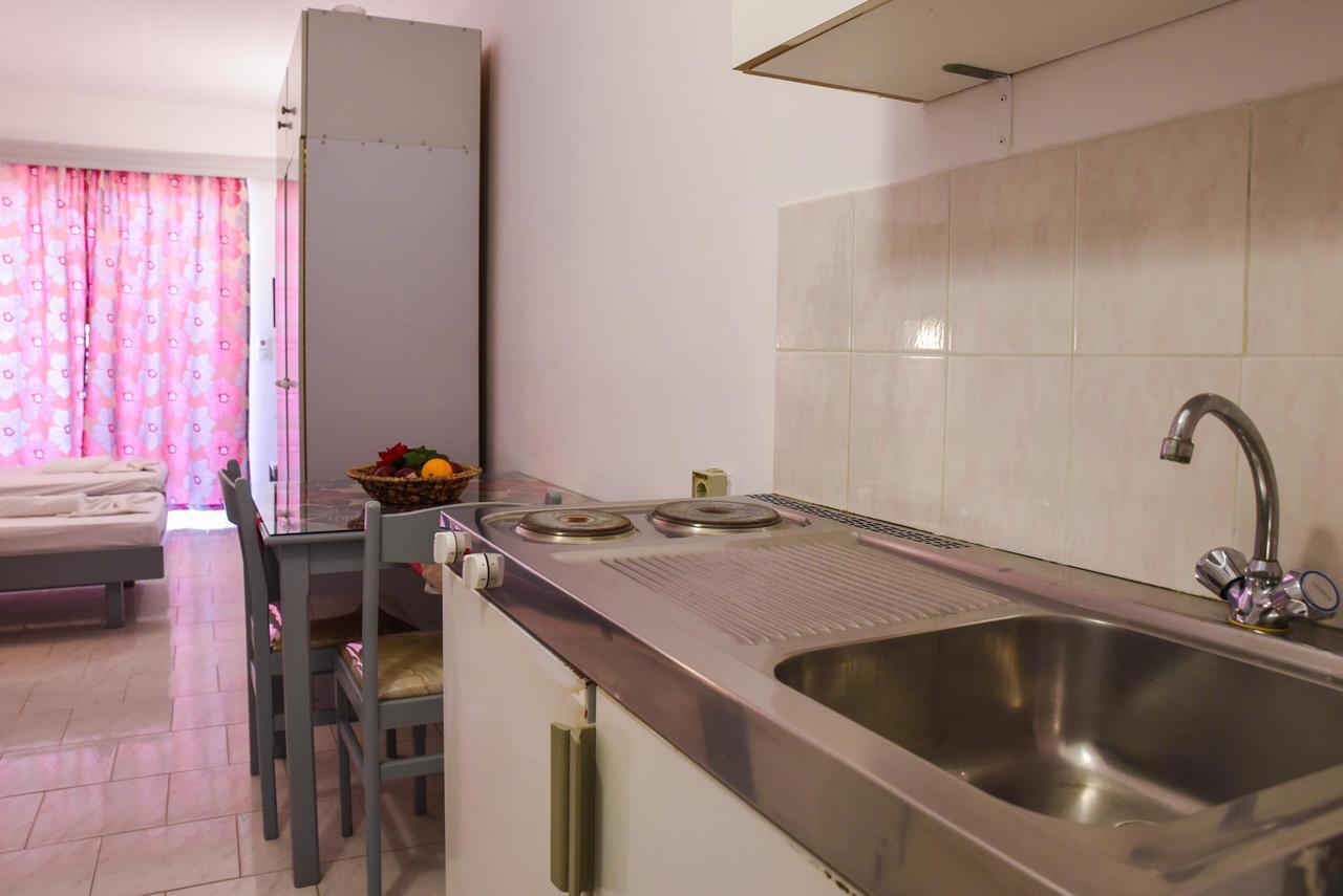 Lagonas Beach Hotel Apartments Faliraki Bagian luar foto
