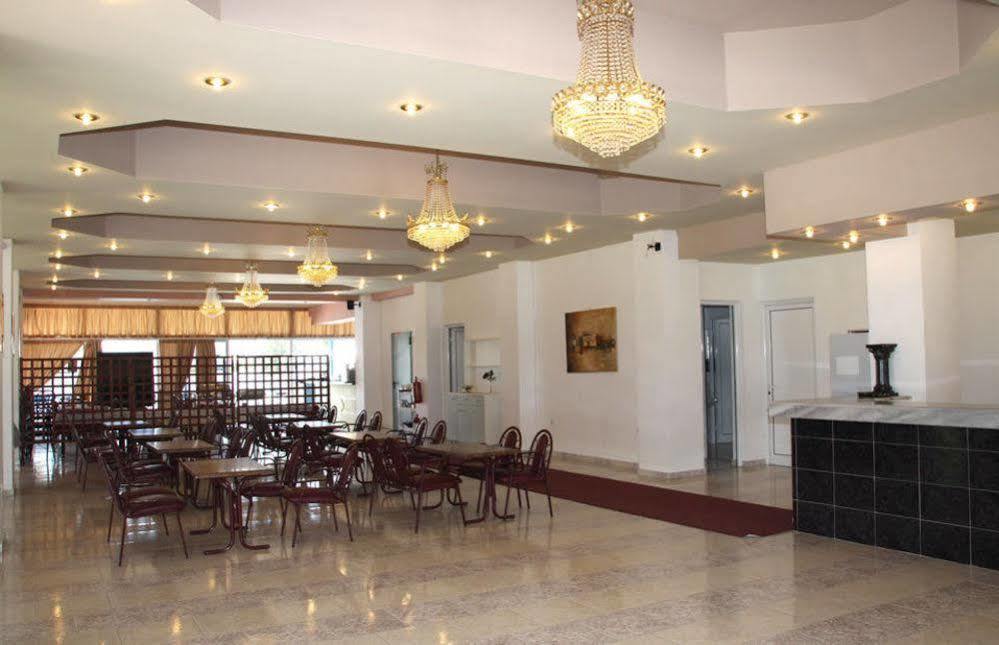 Lagonas Beach Hotel Apartments Faliraki Bagian luar foto