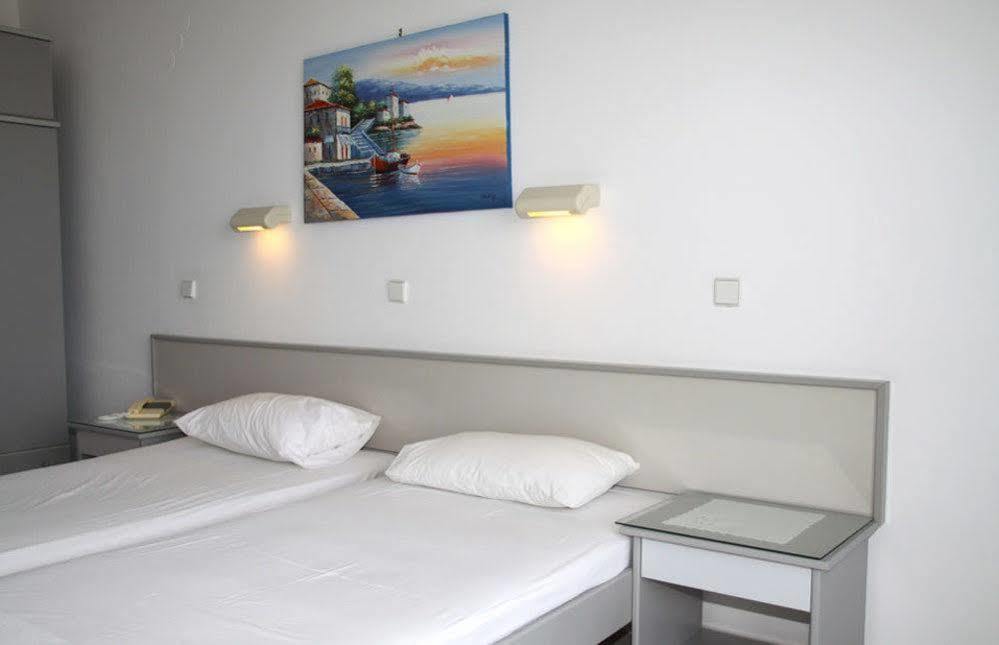 Lagonas Beach Hotel Apartments Faliraki Bagian luar foto